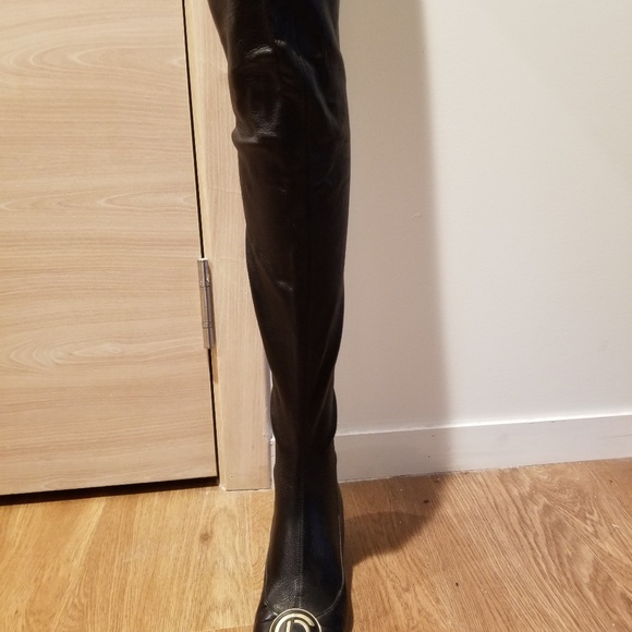 Christain Dior over the knee boots - Picture 4 of 8
